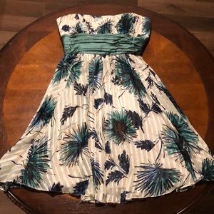 BCBGMAXAZRIA Strapless Floral Silk Dress Size 8